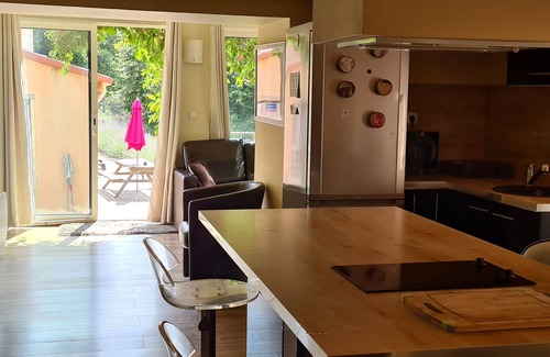 Seranon Casa | 3* furnished apartment with indoor pool access in a stud farm in the Grasse highlands