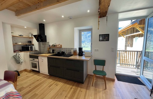 Beost Casa | 3* gîte "La maison Salanave" with garden and SPA Ossau valley mountain view