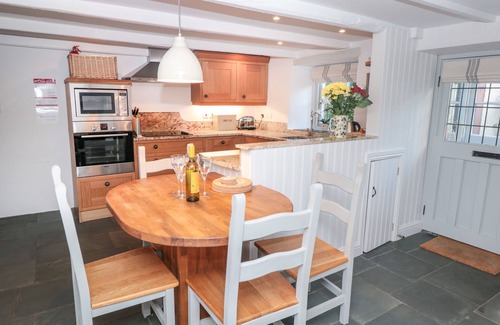 Dittisham Cabaña | 3 Glendale Cottages, DARTMOUTH