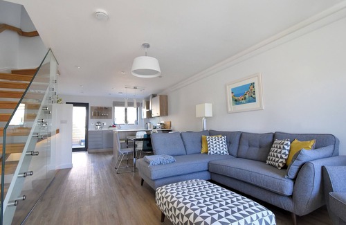 Seaton Casa | 3 Grove Mews