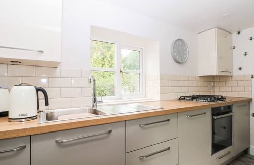 Kerridge Cabaña | 3 HIGHER LANE, romantic, character holiday cottage in Bollington