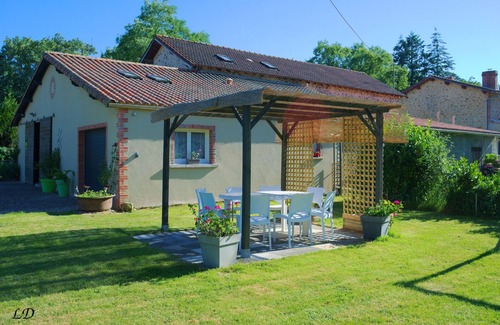 La Boissiere-des-Landes Casa | 3* house between sea and countryside with jacuzzi and 15 kms beach