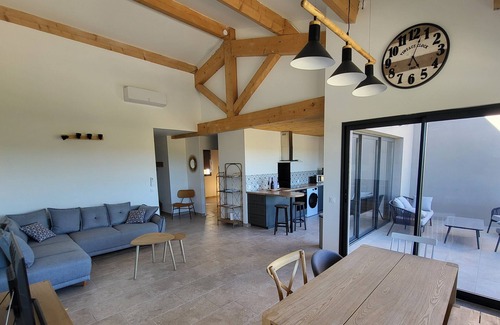 Tourbes Casa | 3- House with panoramic view of vineyards