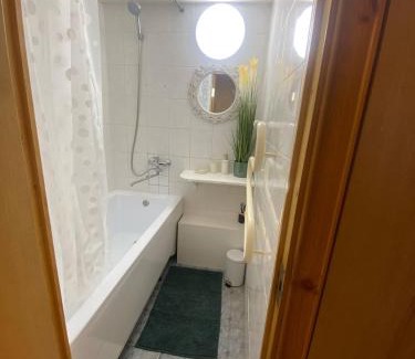 Mazeikiai Apartamento | 3 kambarių butas pirmame aukšte