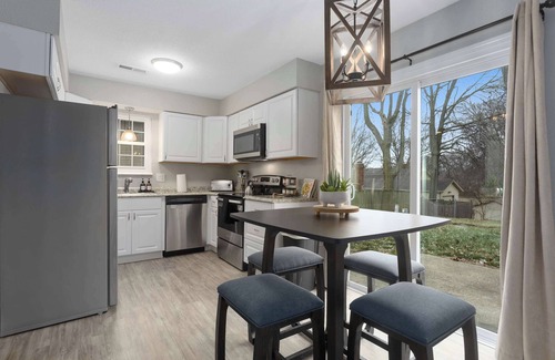 Blue Springs Casa | Charming Home|3 KingBeds|Family Fun