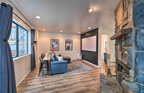 Cedar Glen Cabaña | 3-level Luxe Home w/ Spa, AC, Game Room & Theater!