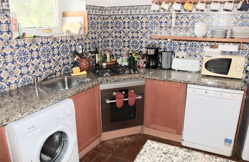 Olhao Casa | 3 cabañas rústicas restauradas con cariño en hermosos jardines con impresionantes vistas al mar