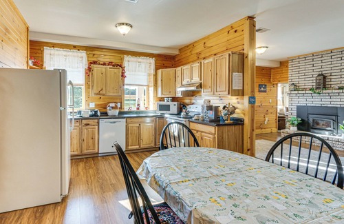Boonsboro Casa | 3 Mi to Antietam: Historic Family Home on a Farm