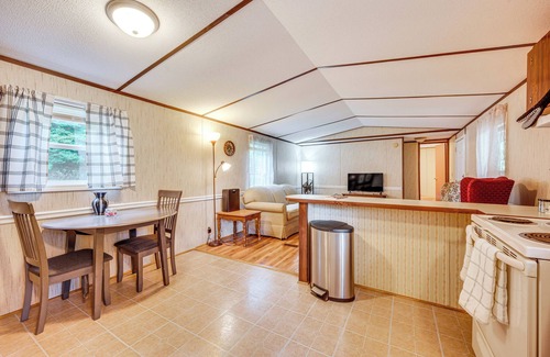 New London Cabaña | 3 Mi to Badin Lake: Quiet New London Retreat