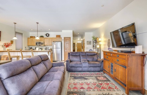 Willow Grove Condominio | 3 Mi to Dillon Reservoir: Condo w/ Hot Tub Access!