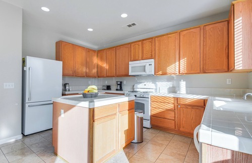 Merced Casa | 3 Mi to Downtown Merced: Family-Friendly Home