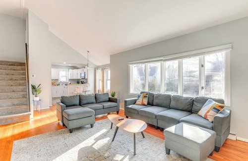 Newark Casa | 3 Mi to Dtwn: Home w/ Yard in Newark