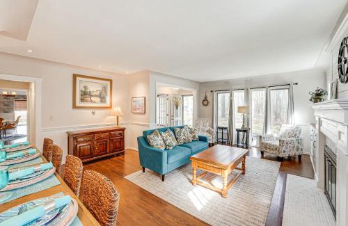 Muskegon Casa | 3 Mi to Duck Lake State Park Home with Deck!