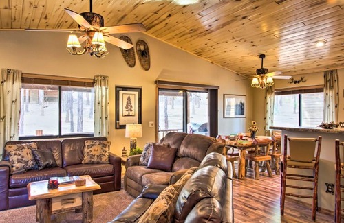 Show Low Casa | 3 Mi to Fool Hollow Lake Romantic Show Low Cabin