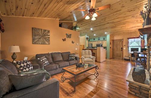 Show Low Casa | 3 Mi to Fool Hollow Lake Cozy Cabin with Deck