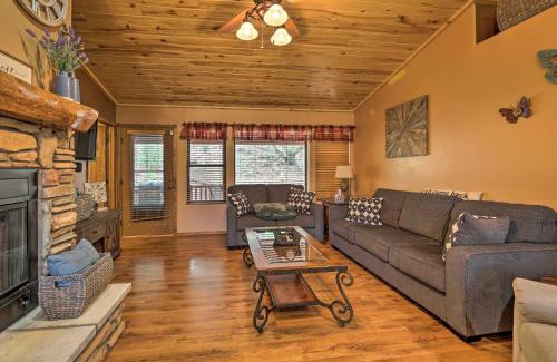 Show Low Casa | 3 Mi to Fool Hollow Lake Cozy Cabin with Deck