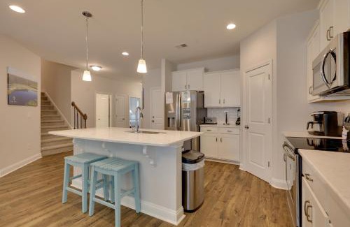 Ocean Isle Beach Casa | 3 Mi to Golf and Waterway Ocean Isle Beach Retreat!