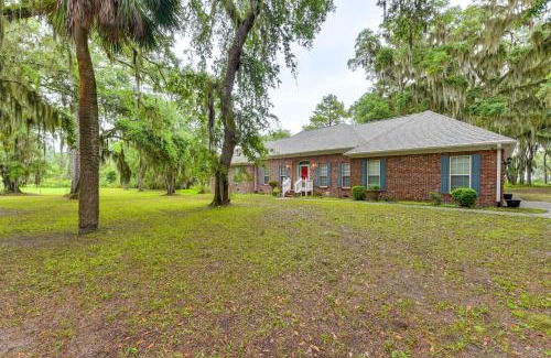 Beaufort Casa | 3 Mi to Historic Dtwn Family Retreat in Beaufort!