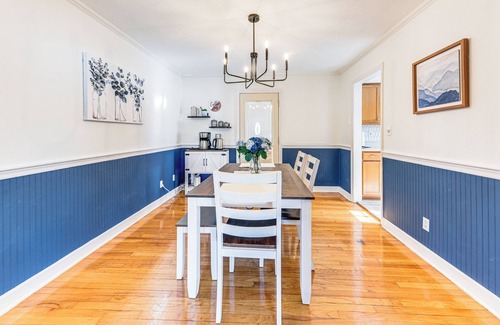 Rockford Casa | 3 Mi to Hospitals: Inviting Rockford Home w/ Yard!