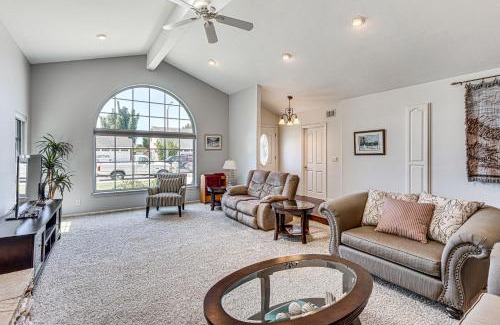 Huntington Beach Casa | 3 Mi to Huntington State Beach Home with Backyard!