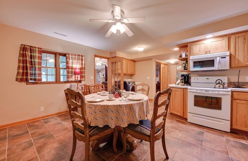 Ames Apartamento | 3 Mi to Iowa State University: Ames Apartment