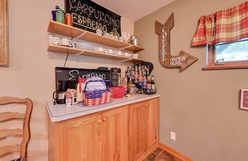 Ames Apartamento | 3 Mi to Iowa State University: Ames Apartment