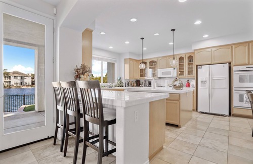 Tracy Casa | 3 Mi to Main St Tracy: Homey Retreat w/ Game Room!