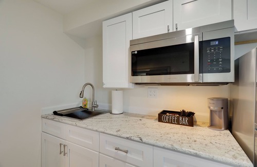 Wareham Apartamento | 3 Mi to Main Street: Newly Renovated Wareham Apt!