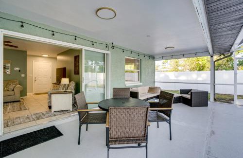South Venice Casa | 3 Mi to Manasota Key Stylish Single-Story Home!