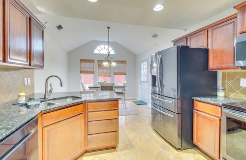 Windsor Forest Casa | 3 Mi to Oglethorpe Mall: Home w/ Fenced Yard!