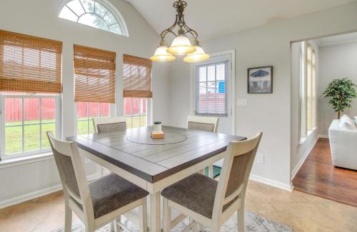 Windsor Forest Casa | 3 Mi to Oglethorpe Mall Home with Fenced Yard!