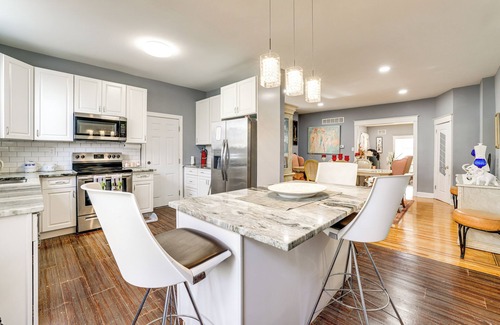 Yeadon Casa | 3 Mi to Penn: Pet-Friendly Townhome in Yeadon!