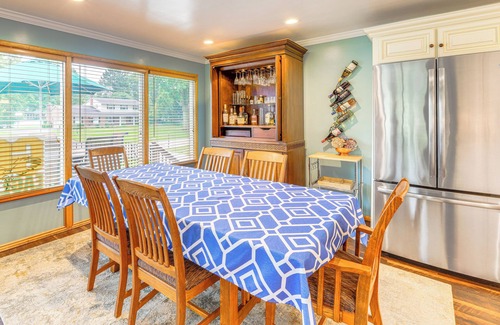 Canton Casa | 3 Mi to Pro Football Hall of Fame: Home w/ Yard!