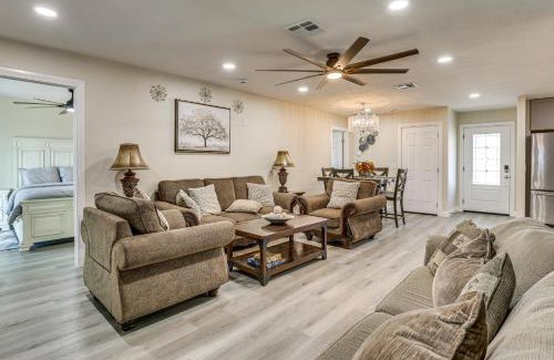 Phoenix Casa | 3 Mi to Desert Diamond Arena Peoria Home with Yard!