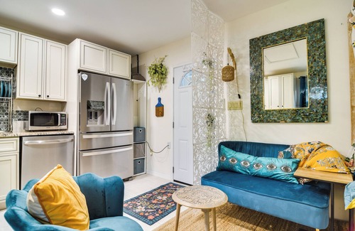 Greater Woodlawn Apartamento | 3 Mi to Vinoy Park: St Petersburg Gem w/ Patio!
