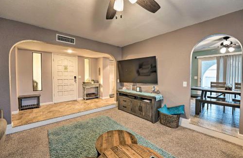 Lake Havasu City Casa | 3 Mi to Water Lake Havasu Gem with Fire Pit and Grill