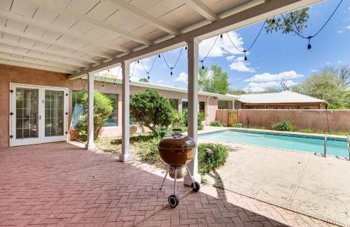 Near North Valley Casa | 3 Mi to Zoo and Garden Spacious Albuquerque Home
