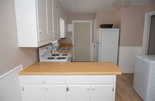 Northport Casa | 3 Miles from Campus!
