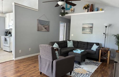 Myrtle Grove Casa | 3 miles from Carolina Beach, convenient to Wilmington Riverfront family friendly