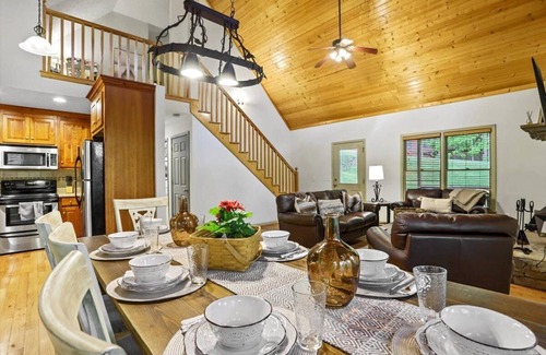 Dahlonega Casa | 3 miles to downtown! Renovated Luxury Cabin - wine cellar, firepit, theater room