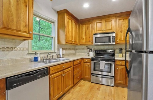 Dahlonega Casa | 3 miles to downtown! Renovated Luxury Cabin - wine cellar, firepit, theater room