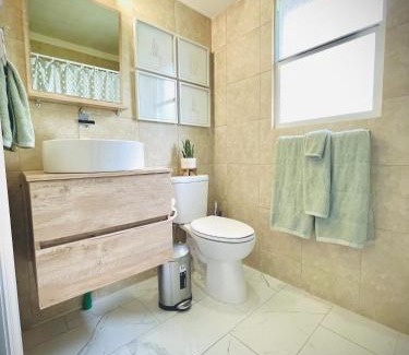 Sarasota Apartamento | 3 miles to Siesta Key #1 Beach in America