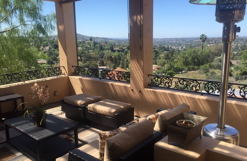 Mount Helix Villa | ¡3 millones de hacienda italiana en Mt Helix con 360 'de vistas impresionantes!