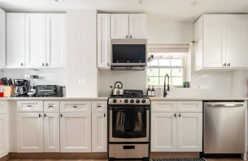 Queens Casa | 3 min to beach HOT TUB NYC Beach House