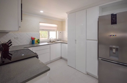 Rockley Apartamento | 3 min walk to beach - Bella Figura (Apt 2)