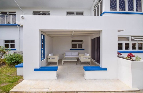 Rockley Apartamento | 3 min walk to beach - Bella Figura (Apt 2)
