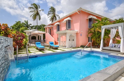 Marine Gardens Casa | Casa de 4 dormitorios cerca de la playa - Blessed Manor