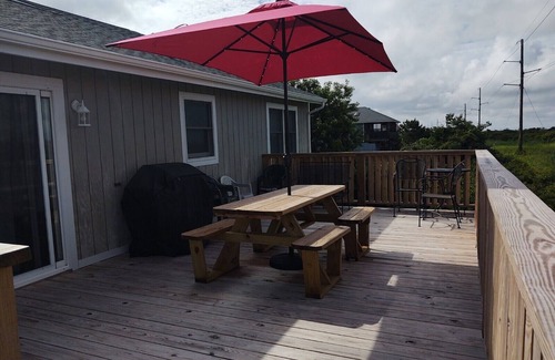 South Nags Head Casa | 3 MIN. WALK TO THE BEACH! South Nags Head