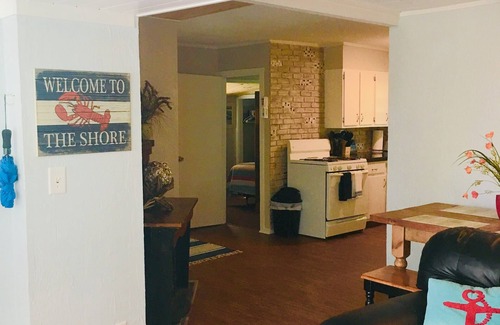 Ocean Park Cabaña | ¡3 minutos a pie de arena!-2 Bdr-Sleeps 5 / Child / Dog / Family-Friendly / Amenities Aplenty !!