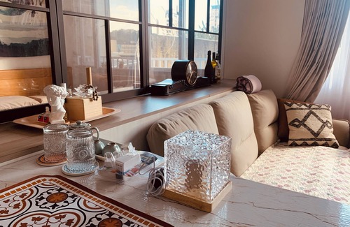 Daan Apartamento | 3 Mins Walking from MRT. Near 101/Night Market